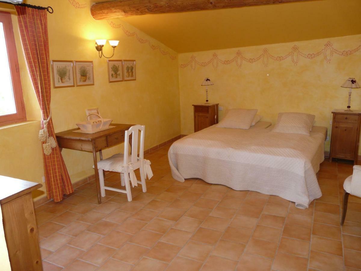 Bed and Breakfast La Capucine Lagnes Zewnętrze zdjęcie